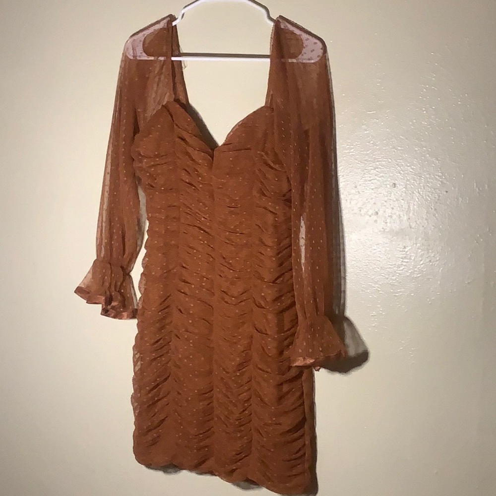 Can be worn off shoulder or on shoulder worn2x